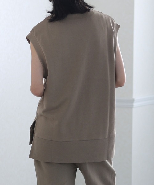 ElegChic(エレグシック)の「裏毛オーバーサイズワイドベスト(ベスト・レディース・ブラック/ライトカーキ/杢グレー・4L/M/XL)」の10枚目の写真