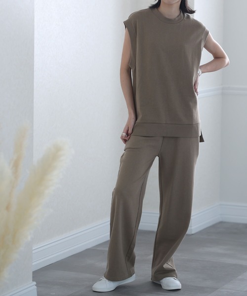 ElegChic(エレグシック)の「裏毛オーバーサイズワイドベスト(ベスト・レディース・ブラック/ライトカーキ/杢グレー・4L/M/XL)」の11枚目の写真