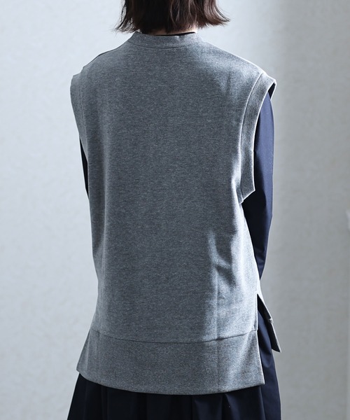 ElegChic(エレグシック)の「裏毛オーバーサイズワイドベスト(ベスト・レディース・ブラック/ライトカーキ/杢グレー・4L/M/XL)」の14枚目の写真
