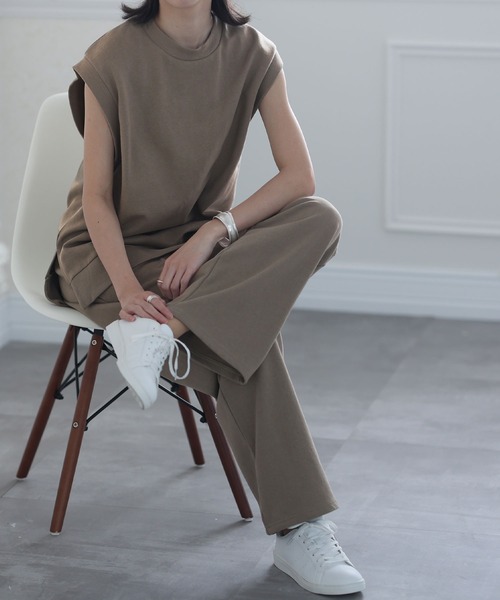 ElegChic(エレグシック)の「裏毛オーバーサイズワイドベスト(ベスト・レディース・ブラック/ライトカーキ/杢グレー・4L/M/XL)」の21枚目の写真