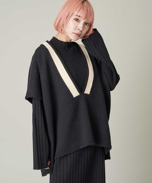 A de a.v.v(アードアー・ヴェ・ヴェ)の「Vネックチルデンポンチョベストニット(ニット/セーター・レディース・ブラック/アイボリー/モカ・39)」の14枚目の写真