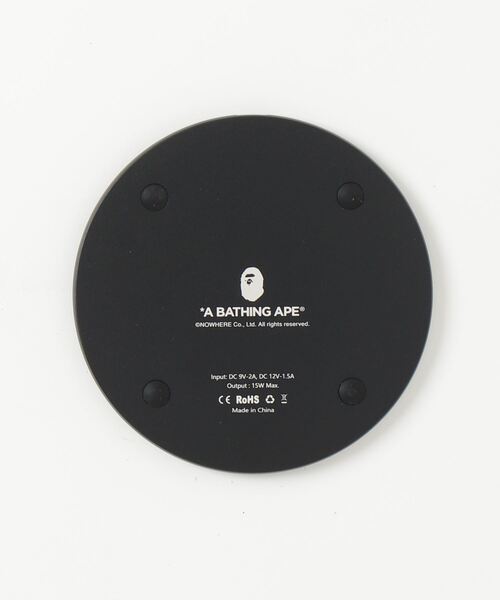 A BATHING APE(アベイシングエイプ)の「ABC CAMO WIRELESS CHARGER M(スマホグッズ・メンズ・グリーン・FREE)」の2枚目の写真