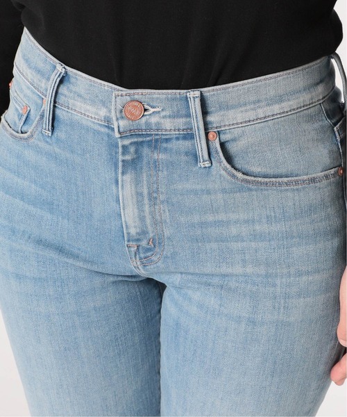 MOTHER DENIM(マザーデニム)の「【MOTHER/マザー】FLAREデニム L/BLUE(デニムパンツ・レディース・スカイブルー・25/27/26)」の17枚目の写真