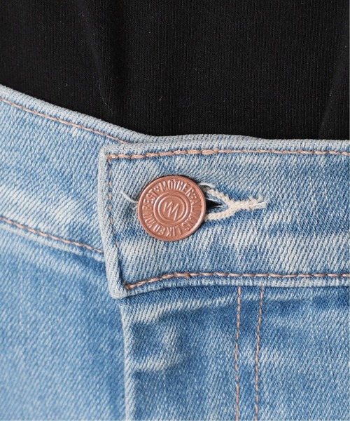 MOTHER DENIM(マザーデニム)の「【MOTHER/マザー】FLAREデニム L/BLUE(デニムパンツ・レディース・スカイブルー・25/27/26)」の14枚目の写真