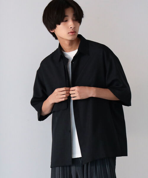 BeAMS DOT（ビームスドット）の「【WEB限定】BeAMS DOT / ショートスリーブ ヨークシャツ（シャツ/ブラウス・メンズ・ブラック/ベージュ・MEDIUM/LARGE）」の5枚目の写真