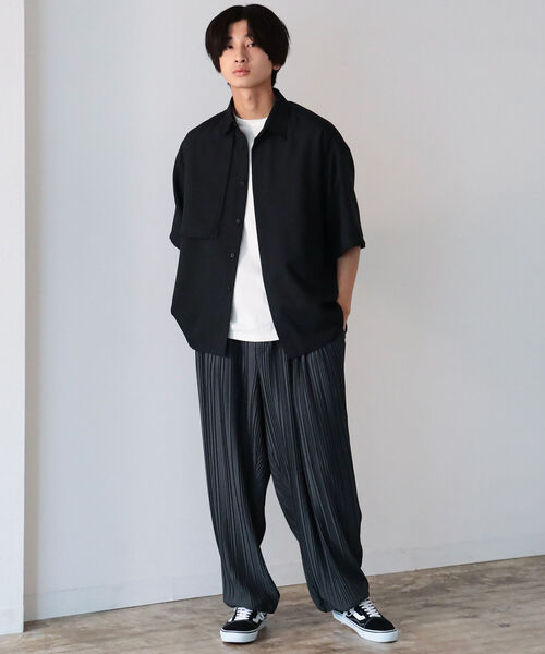 BeAMS DOT（ビームスドット）の「【WEB限定】BeAMS DOT / ショートスリーブ ヨークシャツ（シャツ/ブラウス・メンズ・ブラック/ベージュ・MEDIUM/LARGE）」の13枚目の写真