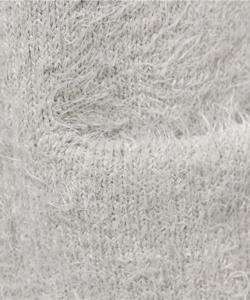 mystic(ミスティック)の「フェザーVネックカーディガン(カーディガン/ボレロ・レディース・オフホワイト/グレー/ベージュ・フリ-)」の4枚目の写真