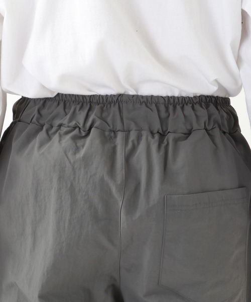 ALAND(エーランド)の「3.3Field Trip/WIDE NYLON パンツ 2269944(その他パンツ・メンズ・ブラック/グレー・FREE)」の6枚目の写真