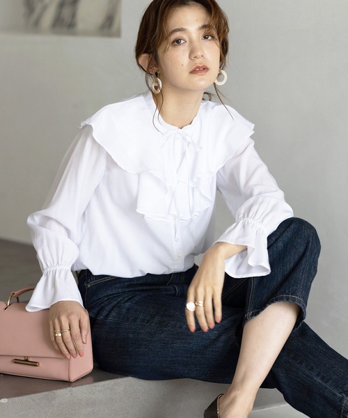 ラッフルカラーボリューム袖ブラウス