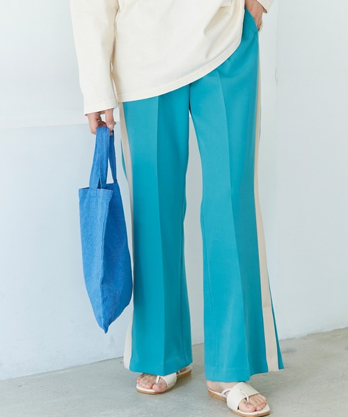 LAVEANGE(ラビアンジェ)の「サイドラインスリットパンツ(その他パンツ・レディース・パープル/ライトブルー/ブラック/ベージュ/チャコールグレー・3L/L/M/4L/LL)」の16枚目の写真