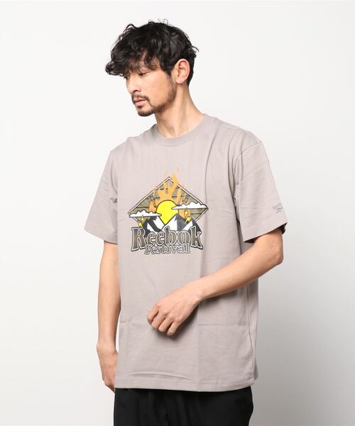 Reebok（リーボック）の「クラシックス レトロ アウトドア Tシャツ / Classics Retro Outdoor T-Shirt /（Tシャツ/カットソー・メンズ・ライトグレー/ブラック/アイボリー・SMALL/MEDIUM/LARGE/X-LARGE/XX-LARGE/X-SMALL/XXX-LARGE）」の16枚目の写真