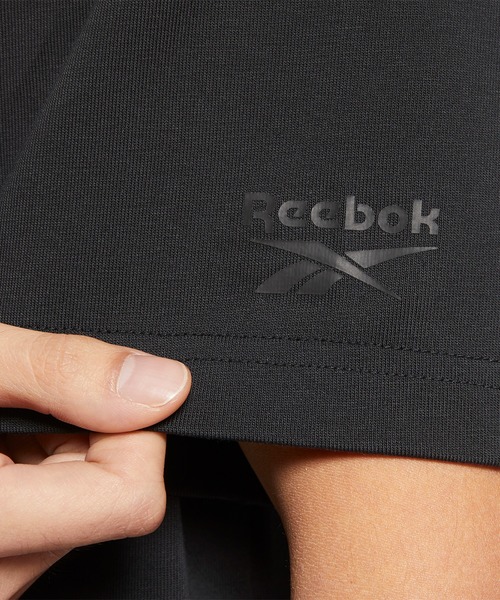 Reebok（リーボック）の「クラシックス レトロ アウトドア Tシャツ / Classics Retro Outdoor T-Shirt /（Tシャツ/カットソー・メンズ・ライトグレー/ブラック/アイボリー・SMALL/MEDIUM/LARGE/X-LARGE/XX-LARGE/X-SMALL/XXX-LARGE）」の10枚目の写真