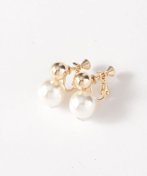NOLLEY’S Sophi(ノーリーズソフィ)の「ボールパールスノーマンイヤリング(イヤリング・レディース・ゴールド・FREE)」の3枚目の写真