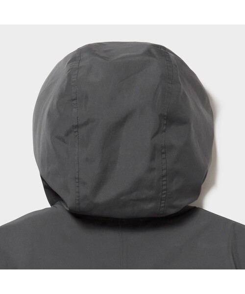 AIGLE（エーグル）の「ゴアテックス ミッドレングス パーカコート（マウンテンパーカー・レディース・アイボリー/チャコール・36/38/40）」の5枚目の写真