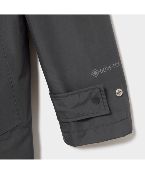 AIGLE（エーグル）の「ゴアテックス ミッドレングス パーカコート（マウンテンパーカー・レディース・アイボリー/チャコール・36/38/40）」の8枚目の写真