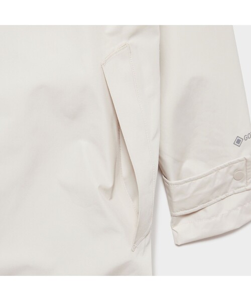 AIGLE（エーグル）の「ゴアテックス ミッドレングス パーカコート（マウンテンパーカー・レディース・アイボリー/チャコール・36/38/40）」の16枚目の写真