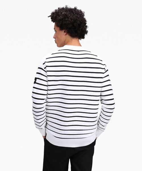 Calvin Klein（カルバン・クライン）の「ボーダークルーネック