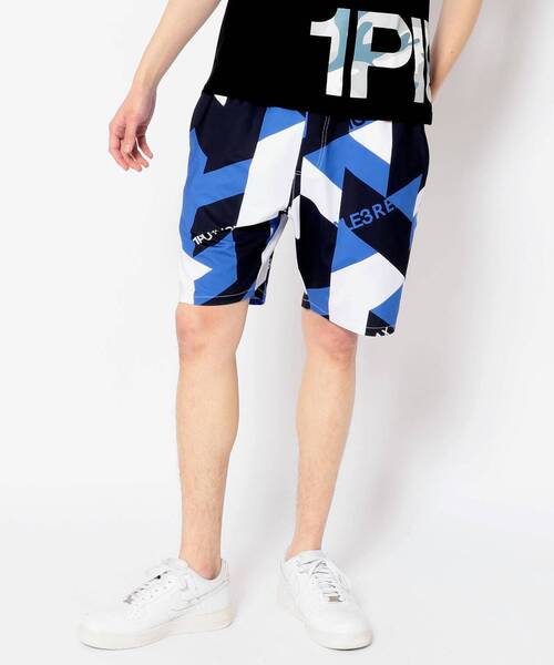 1piu1uguale3 RELAX（ウノピュウノウグァーレトレリラックス）の「1PIU1UGUALE3 RELAX/ウノピゥ ウノ ウグァーレ トレ リラックス/総柄ラッシュガードショーツ（ラッシュガード・メンズ・ブラック/ブルー・SMALL/MEDIUM/X-LARGE/LARGE）」の5枚目の写真