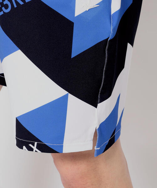 1piu1uguale3 RELAX（ウノピュウノウグァーレトレリラックス）の「1PIU1UGUALE3 RELAX/ウノピゥ ウノ ウグァーレ トレ リラックス/総柄ラッシュガードショーツ（ラッシュガード・メンズ・ブラック/ブルー・SMALL/MEDIUM/X-LARGE/LARGE）」の9枚目の写真