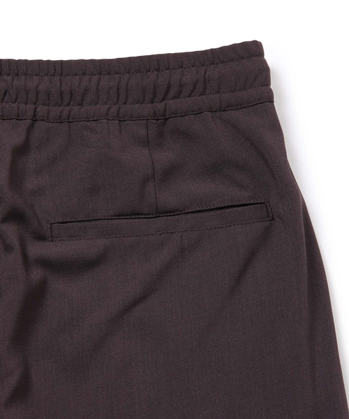 ADAM ET ROPE'(アダムエロペ)の「TPUオープンカラーセットアップ22SS(セットアップ・メンズ・ブラック/グレー/スミクロ・LL/M/L)」の16枚目の写真