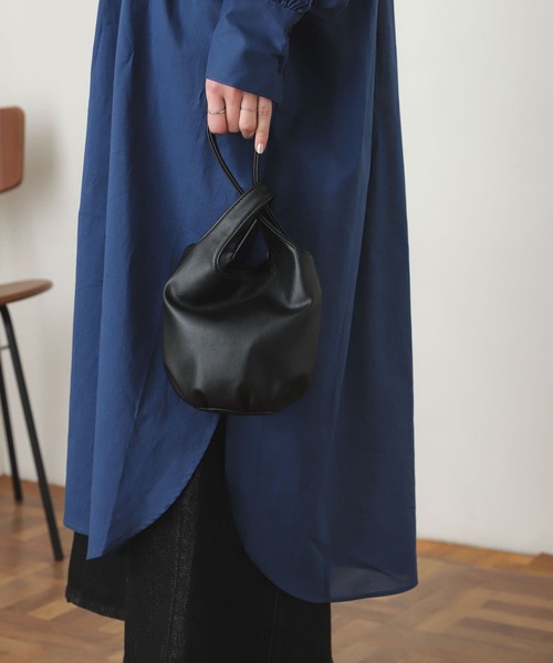 SENSE OF PLACE by URBAN RESEARCH（センスオブプレイスバイアーバンリサーチ）の「シンプルミニワンハンドルバッグ（ハンドバッグ・レディース・ブラック/グリーン/アイボリー・ONE）」の2枚目の写真