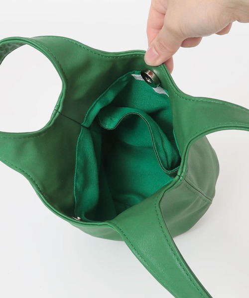 SENSE OF PLACE by URBAN RESEARCH（センスオブプレイスバイアーバンリサーチ）の「シンプルミニワンハンドルバッグ（ハンドバッグ・レディース・ブラック/グリーン/アイボリー・ONE）」の10枚目の写真