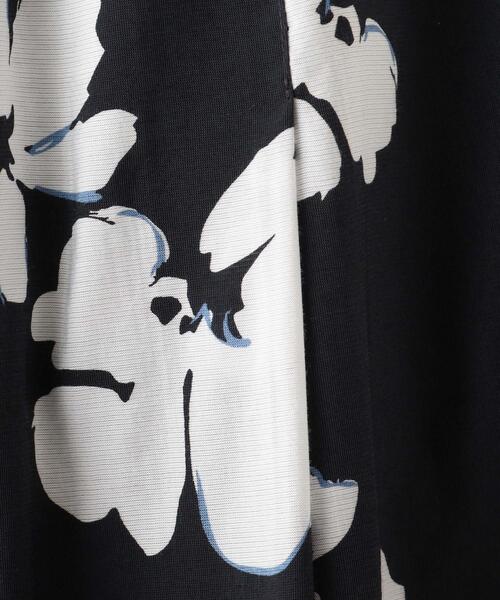 index（インデックス）の「◆フローラルパターンフレアスカート【WEB限定サイズ】（スカート・レディース・グリーン系その他2/ブラック系/アイボリー系・40/38/42/36）」の18枚目の写真