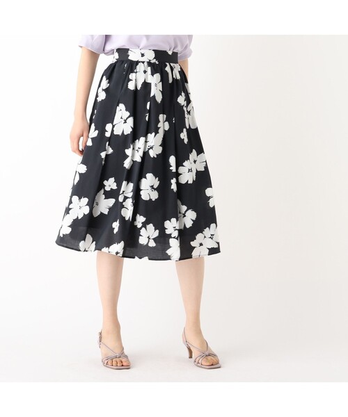 index（インデックス）の「◆フローラルパターンフレアスカート【WEB限定サイズ】（スカート・レディース・グリーン系その他2/ブラック系/アイボリー系・40/38/42/36）」の14枚目の写真
