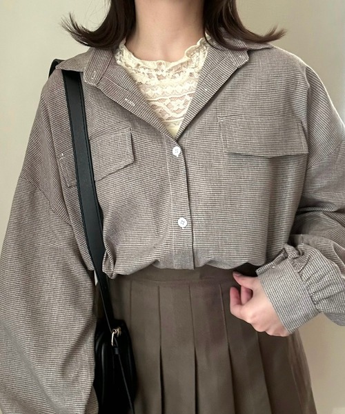 【Vネック ニットセーター】ベージュ×茶色 ストライプ模様 ゆるだぼ 古着 最新ファッション - Vネック ニットセーターベージュ×茶色