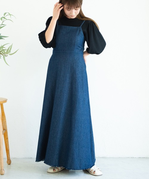 Crisp（クリスプ）の「デニムフレアキャミワンピース（ワンピース・レディース・ブラック/ネイビー・FREE）」の13枚目の写真