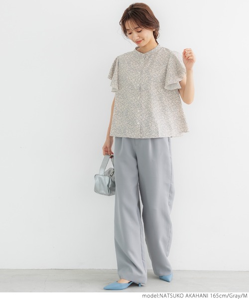 coca(coca)(コカ)の「grayフラワー フリルブラウス(シャツ/ブラウス・レディース・グレー・M/L)」の3枚目の写真