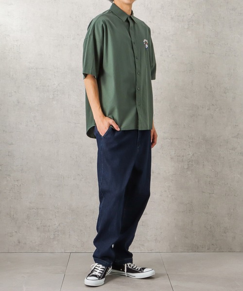 Mac-House(マックハウス)の「ワッペンコラージュシャツ(シャツ/ブラウス・メンズ・ホワイト/ネイビー/グリーン・M/L)」の13枚目の写真