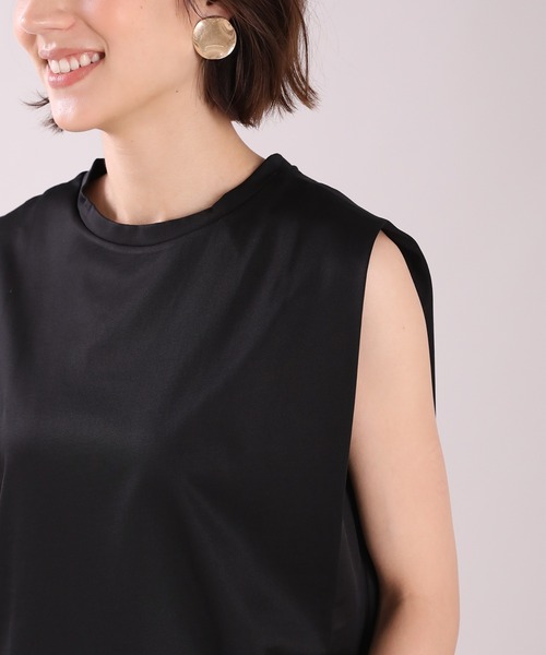 INED（イネド）の「タックショルダーカットソー（Tシャツ/カットソー・レディース・ホワイト/ブラック・9号）」の11枚目の写真