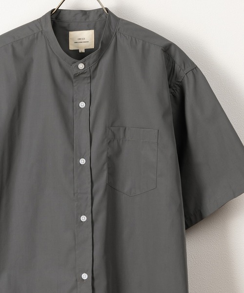 SlashDate（スラッシュデイト）の「T/Cブロード バンドカラー半袖シャツ リラックスフィット/無地/総柄/ストライプ（シャツ/ブラウス・メンズ・ホワイト/チャコールグレー/ブラック/ベージュ/ブルー/ホワイト系その他/ブラック系その他/ブルー系その他・M/L/XL）」の6枚目の写真