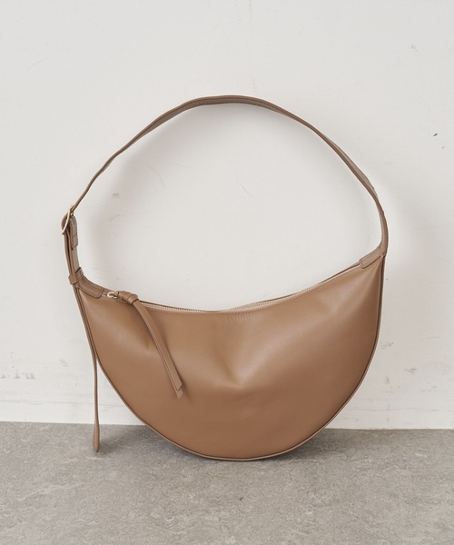 Whim Gazette（ウィムガゼット）の「【2.718】Sleekクロスボディバッグ（ボディバッグ/ウエストポーチ・レディース・ブラック/モカ/オフホワイト・FREE）」の7枚目の写真