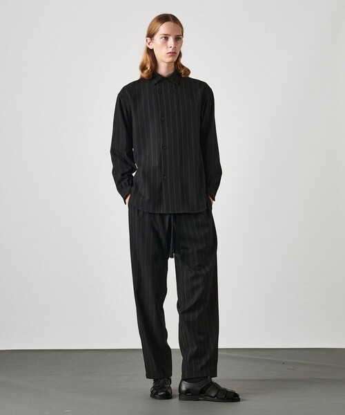 JOSEPH STUDIO（ジョゼフストゥディオ）の「ライトオックス　シャツ（シャツ/ブラウス・メンズ・ブラック系1/スモーキーグリーン系3・6/8）」の16枚目の写真