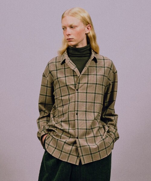 JOSEPH STUDIO（ジョゼフストゥディオ）の「ライトオックス　シャツ（シャツ/ブラウス・メンズ・ブラック系1/スモーキーグリーン系3・6/8）」の8枚目の写真