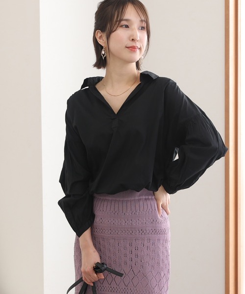 ElegChic(エレグシック)の「透け感 ローンギャザーシャツブラウス(シャツ/ブラウス・レディース・ブラック/オフホワイト/ベージュ・M~L/LL~3L/4L~5L)」の2枚目の写真