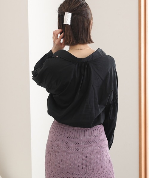 ElegChic(エレグシック)の「透け感 ローンギャザーシャツブラウス(シャツ/ブラウス・レディース・ブラック/オフホワイト/ベージュ・M~L/LL~3L/4L~5L)」の6枚目の写真