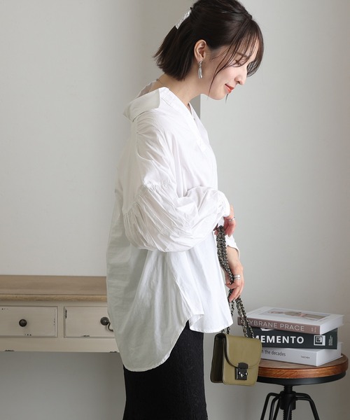 ElegChic(エレグシック)の「透け感 ローンギャザーシャツブラウス(シャツ/ブラウス・レディース・ブラック/オフホワイト/ベージュ・M~L/LL~3L/4L~5L)」の13枚目の写真