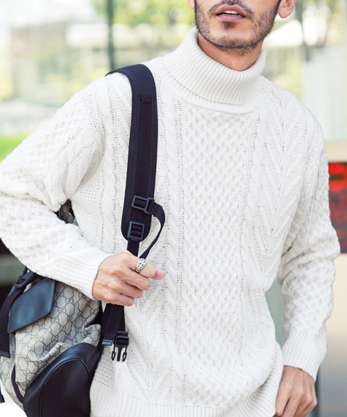 roshell（ロシェル）の「タートルネック フィッシャーマン ケーブル アランニット セーター（ニット/セーター・メンズ・グリーン系その他/ブラック系その他3/ブルー系その他2/ブラウン系その他/ブラック系その他2/ベージュ系その他/グレー系その他3/ブラック系その他/ブラウン系その他2/グレー系その他2/ブルー系その他/ホワイト系その他/グレー系その他/グレー系その他4・SMALL/MEDIUM/LARGE/X-LARGE）」の2枚目の写真