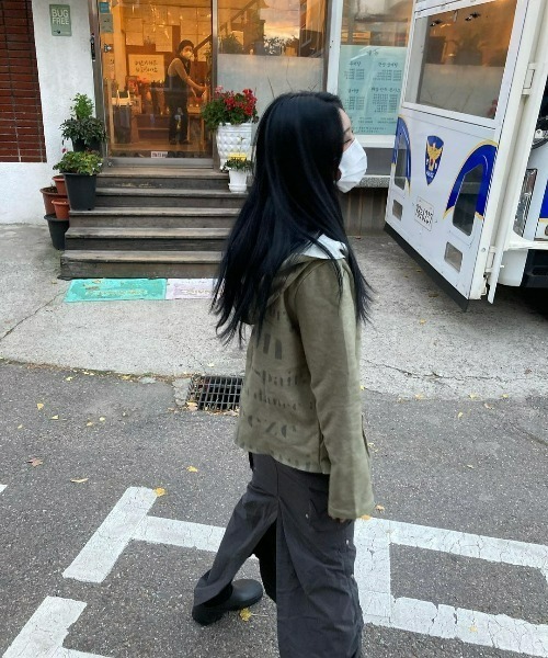 .KOM（ドットコム）の「A'GEM/9 × .kom『.komセレクト/ドットケーオーエムセレクト』サイドシャーリング カーゴ ロング スカート（スカート・レディース・ブラック/ベージュ/グレー・FREE）」の19枚目の写真