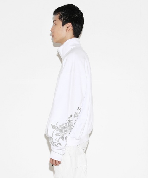 LEGENDA（レジェンダ）の「レジェンダ モノクロームローズ ハーフジップ スウェットシャツ / LEGENDA Monochrome Rose Half-Zip Sweatshirt（スウェット・メンズ・ホワイト/ブラック・FREE）」の4枚目の写真