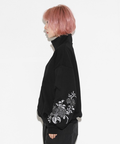 LEGENDA（レジェンダ）の「レジェンダ モノクロームローズ ハーフジップ スウェットシャツ / LEGENDA Monochrome Rose Half-Zip Sweatshirt（スウェット・メンズ・ホワイト/ブラック・FREE）」の10枚目の写真