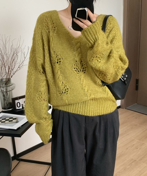 aimoha(アイモハ)の「モヘアVネックセーター(ニット/セーター・レディース・イエロー/パープル/ベージュ/ブルー/ネイビー・FREE)」の5枚目の写真