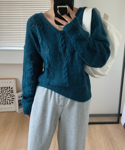 aimoha(アイモハ)の「モヘアVネックセーター(ニット/セーター・レディース・イエロー/パープル/ベージュ/ブルー/ネイビー・FREE)」の15枚目の写真