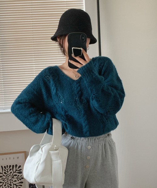 aimoha(アイモハ)の「モヘアVネックセーター(ニット/セーター・レディース・イエロー/パープル/ベージュ/ブルー/ネイビー・FREE)」の17枚目の写真