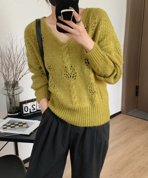 aimoha(アイモハ)の「モヘアVネックセーター(ニット/セーター・レディース・イエロー/パープル/ベージュ/ブルー/ネイビー・FREE)」の18枚目の写真