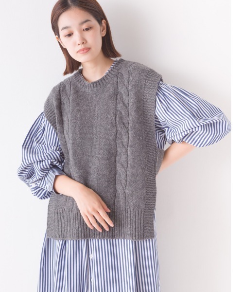 OMNES（オムネス）の「シェットランドウールサイドオープンベスト（ベスト・レディース・ブラック/ブラウン/グレー/アイボリー・FREE）」の3枚目の写真