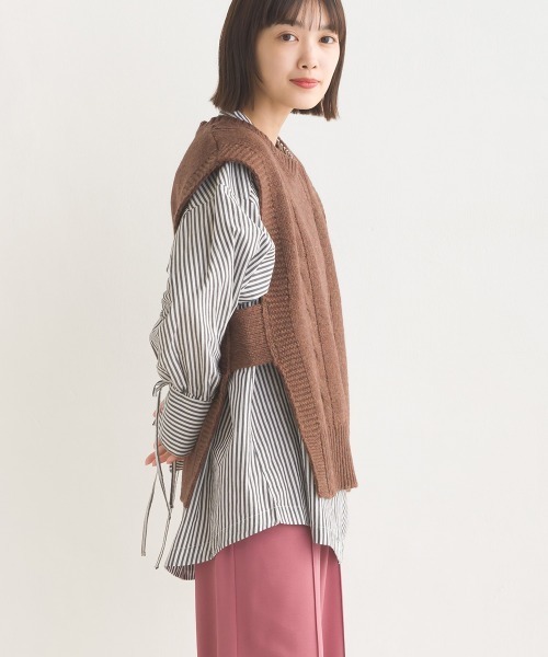 OMNES（オムネス）の「シェットランドウールサイドオープンベスト（ベスト・レディース・ブラック/ブラウン/グレー/アイボリー・FREE）」の14枚目の写真